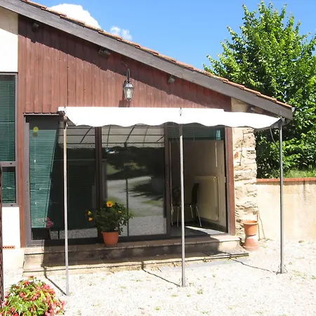 Le Grand Paris Apartments 3*