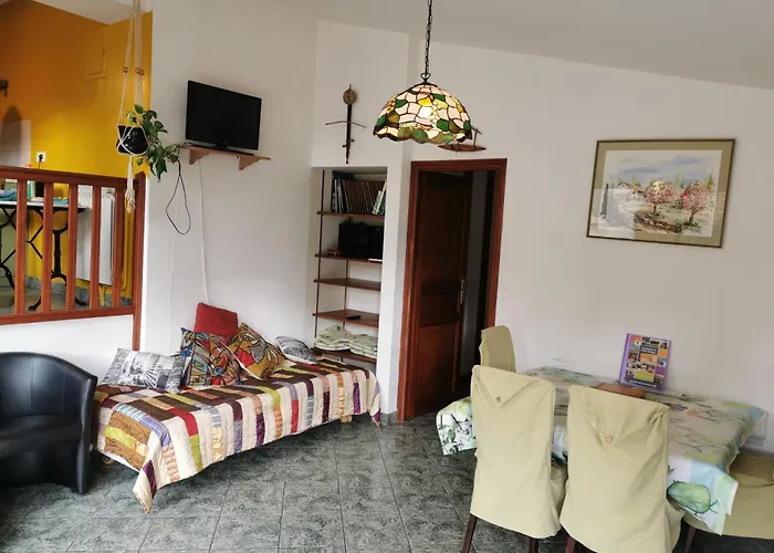 Bed & Breakfast Gitenchassagne 3*